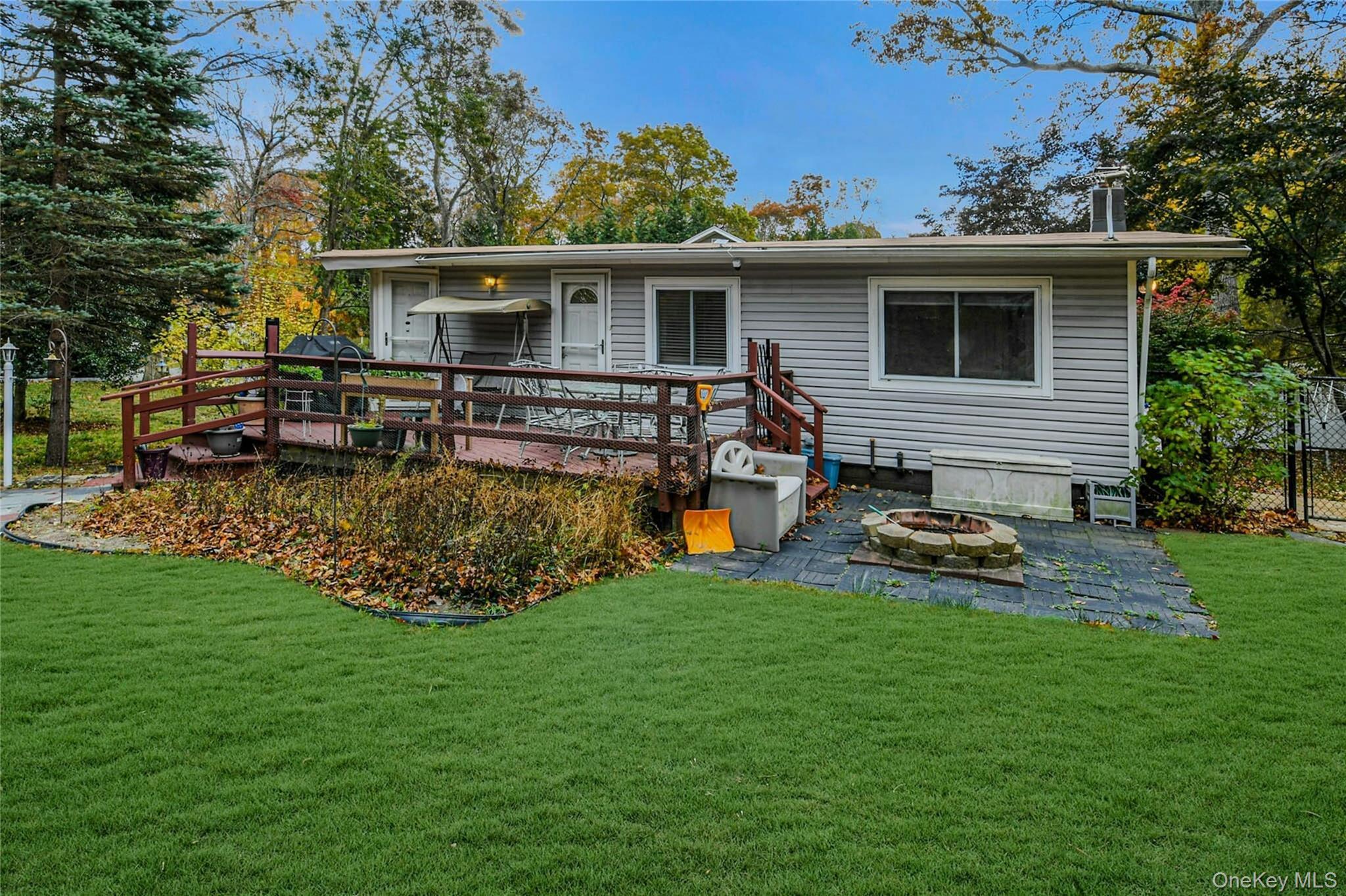 Single Family Oak  Suffolk County, NY 11933, MLS-933583-2