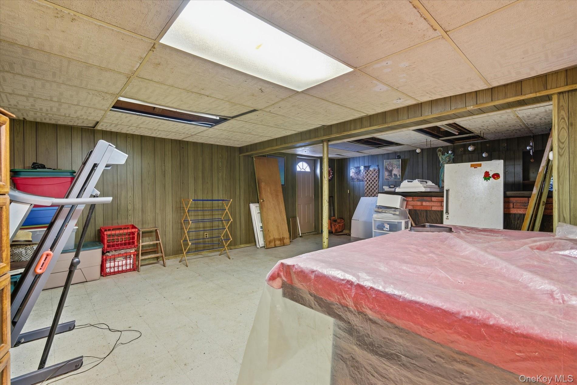 Single Family Chester  Nassau County, NY 11553, MLS-933586-15