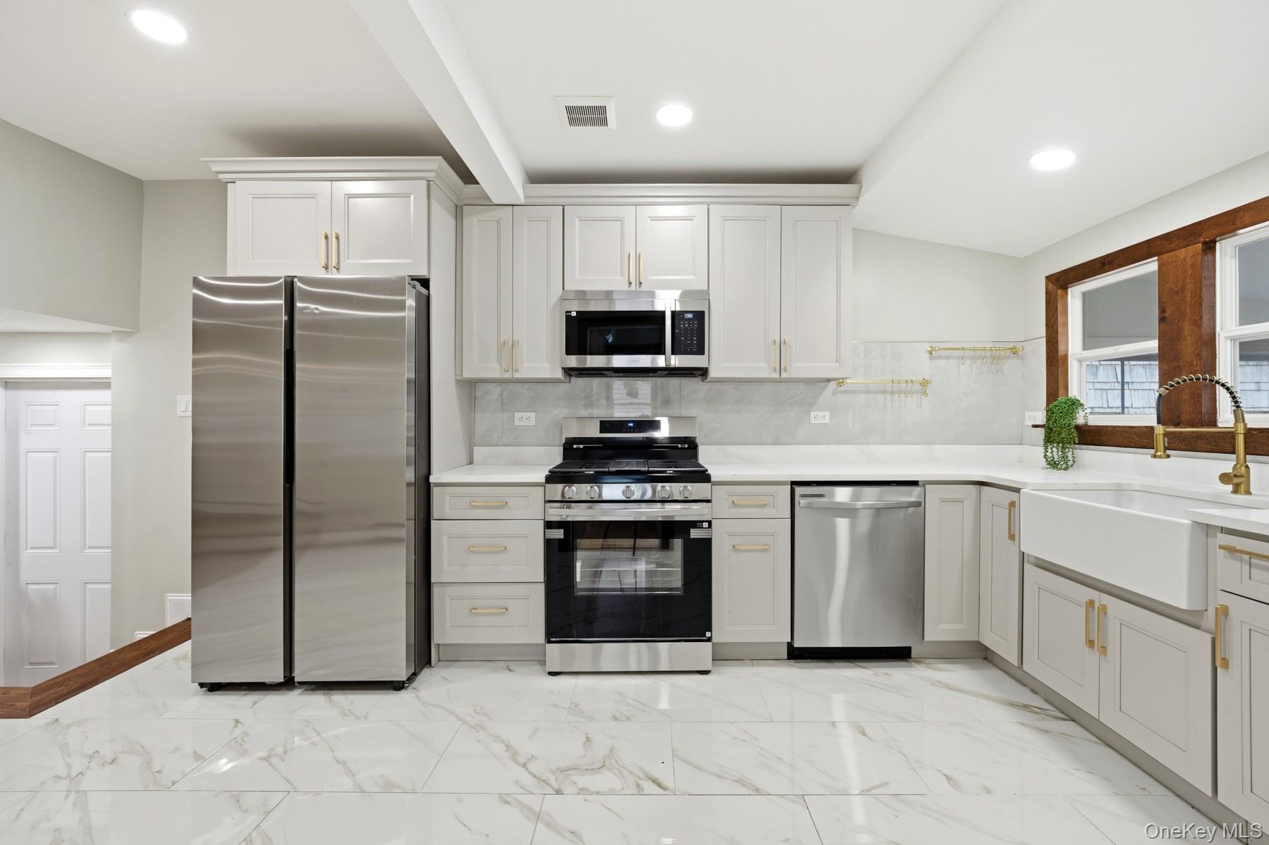 Single Family 205th Queens, NY 11412, MLS-933614-14