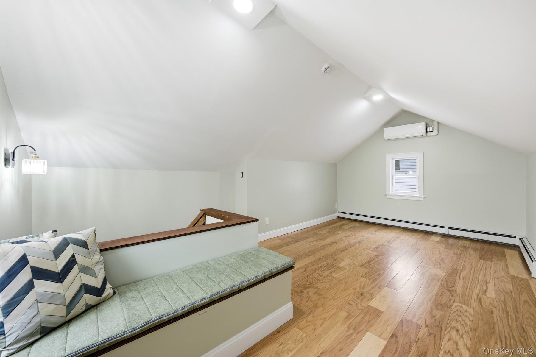 Single Family 205th Queens, NY 11412, MLS-933614-34