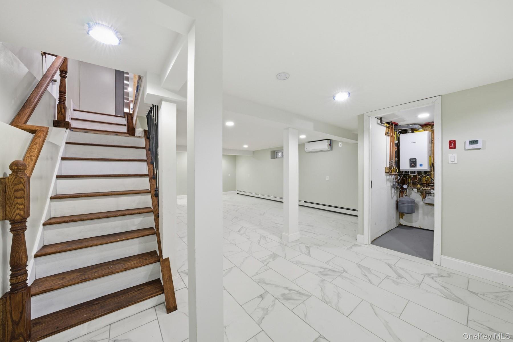 Single Family 205th Queens, NY 11412, MLS-933614-36