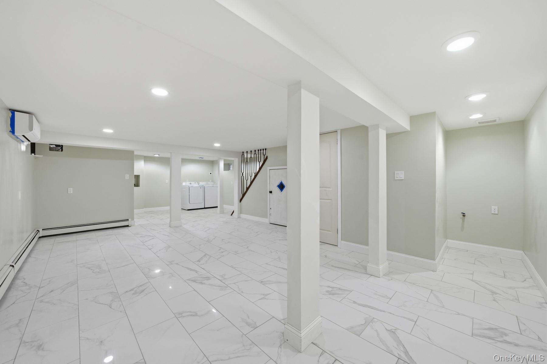 Single Family 205th Queens, NY 11412, MLS-933614-38