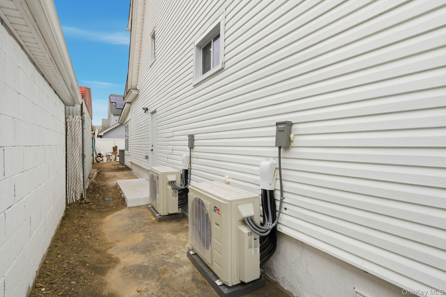 Single Family 205th Queens, NY 11412, MLS-933614-44