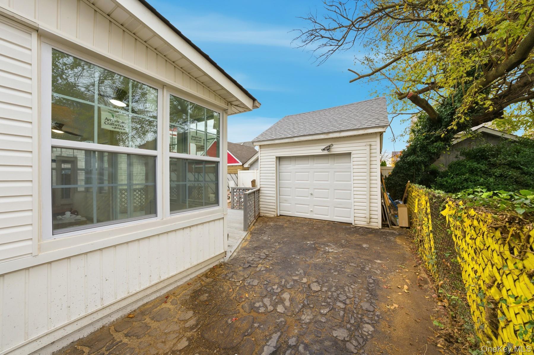 Single Family 205th Queens, NY 11412, MLS-933614-48