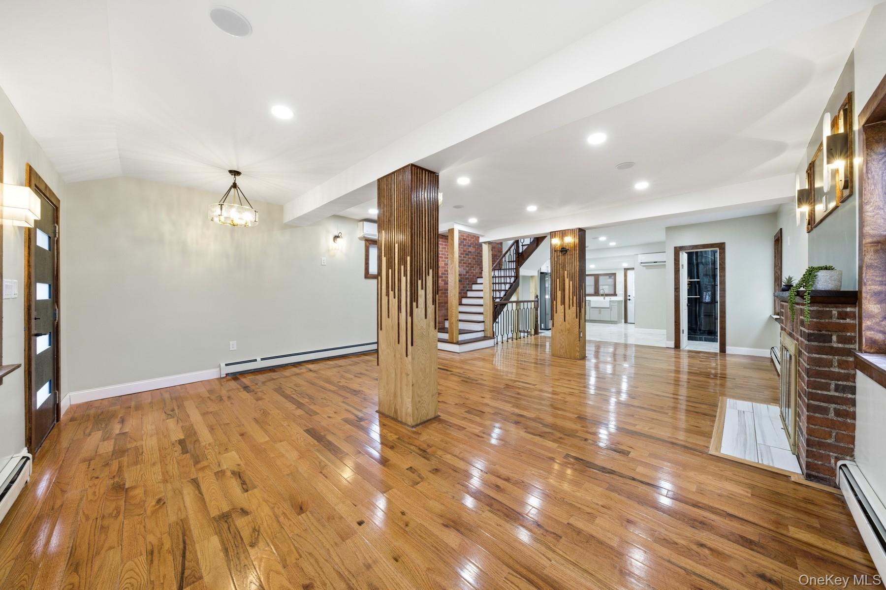 Single Family 205th Queens, NY 11412, MLS-933614-5