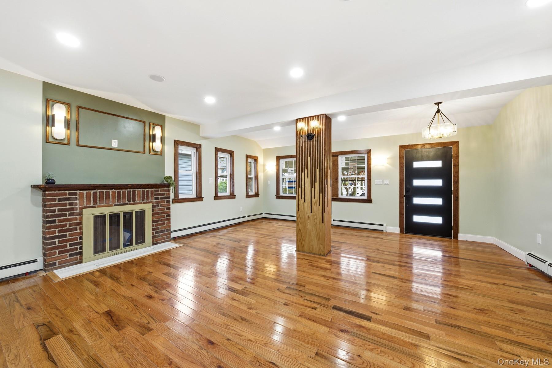 Single Family 205th Queens, NY 11412, MLS-933614-8