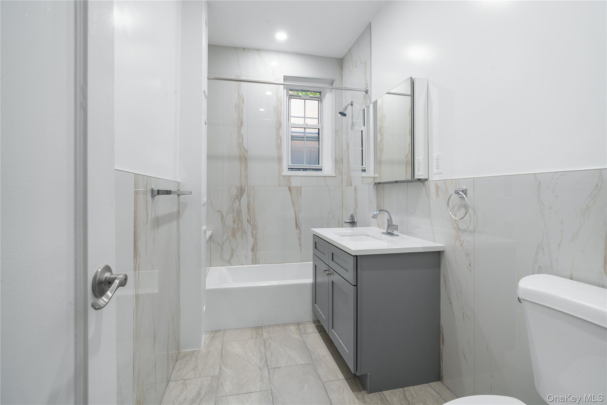 Coop 73rd  Queens, NY 11375, MLS-933628-18