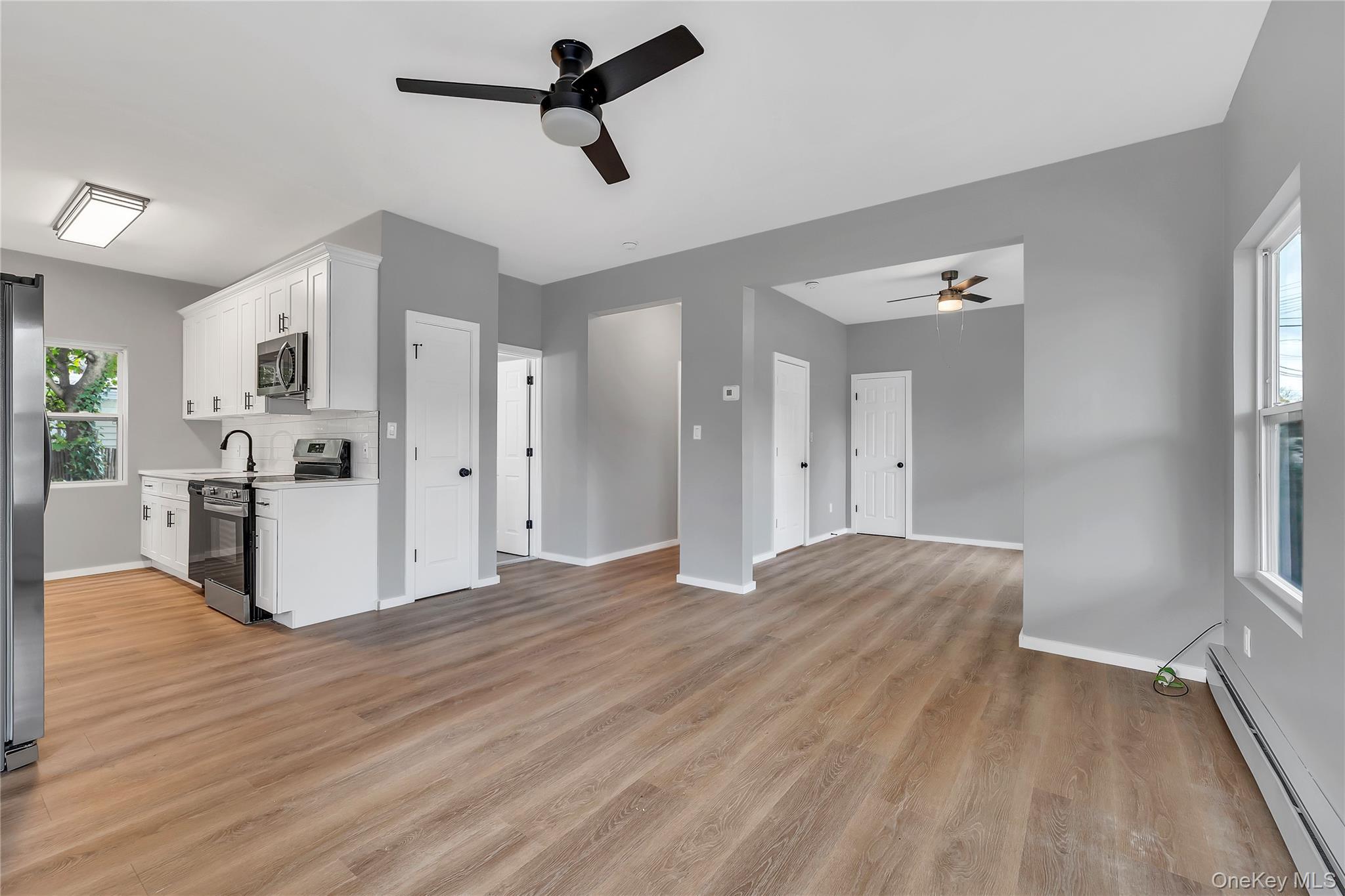 Single Family East  Suffolk County, NY 11901, MLS-933639-10