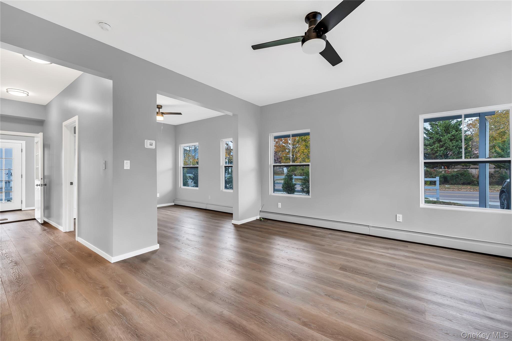 Single Family East  Suffolk County, NY 11901, MLS-933639-11