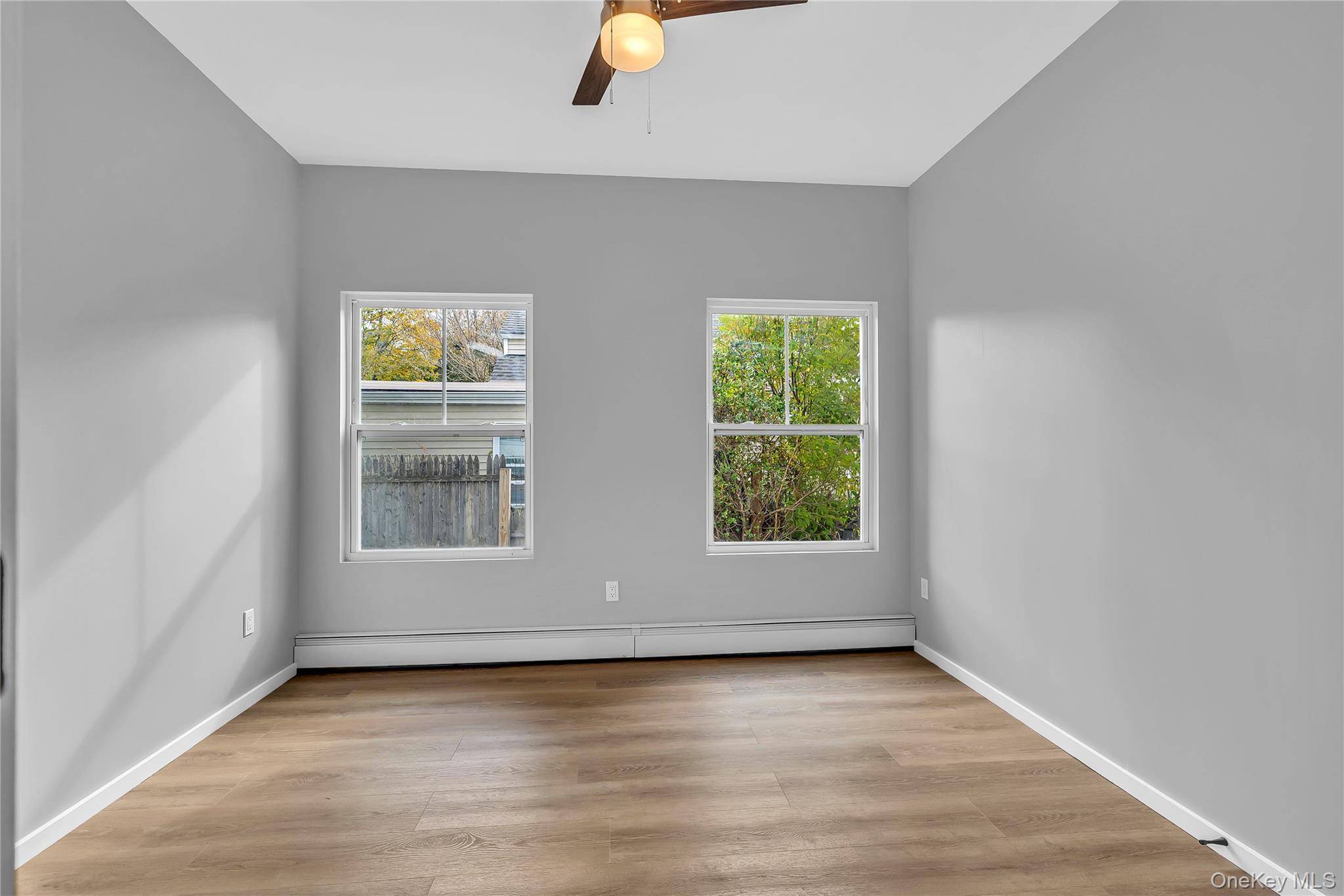 Single Family East  Suffolk County, NY 11901, MLS-933639-14