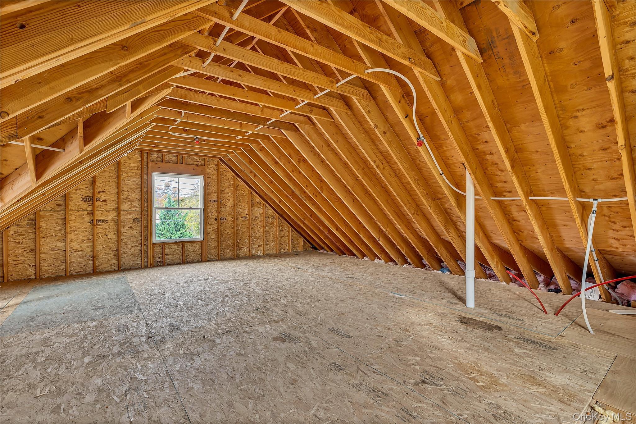 Single Family East  Suffolk County, NY 11901, MLS-933639-24