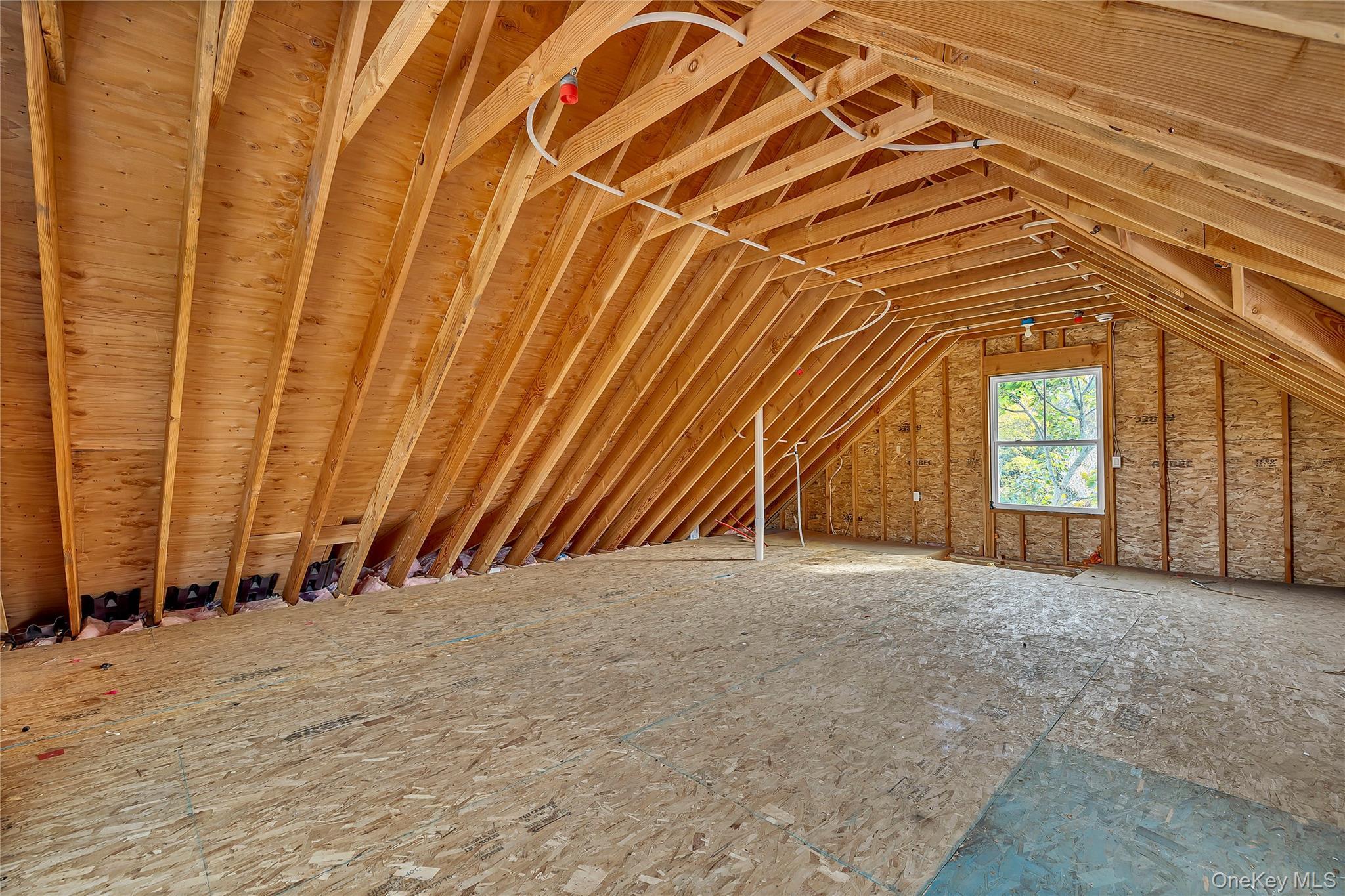 Single Family East  Suffolk County, NY 11901, MLS-933639-25