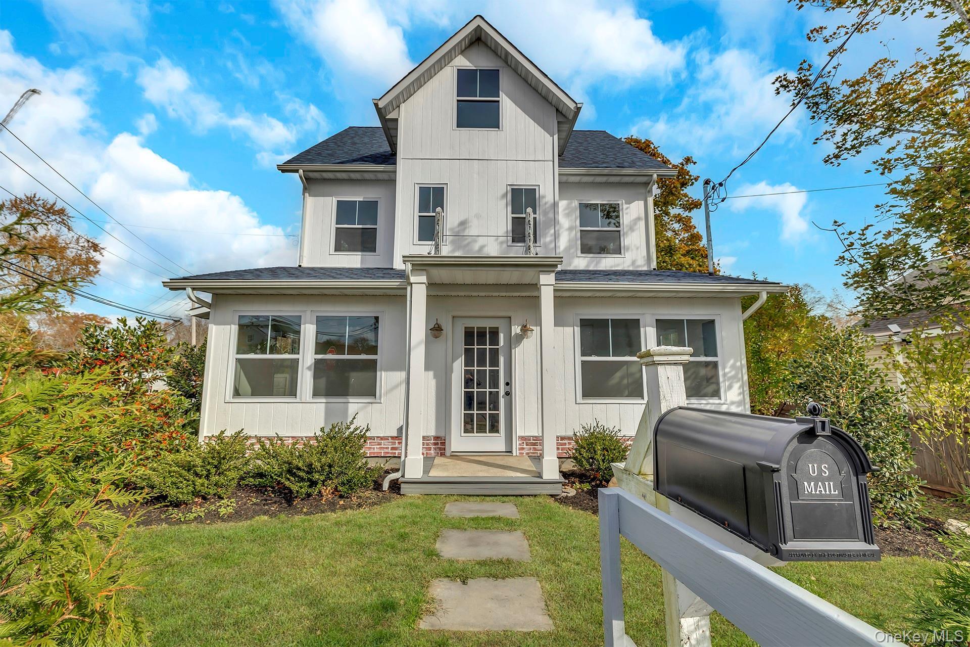 Single Family East  Suffolk County, NY 11901, MLS-933639-30