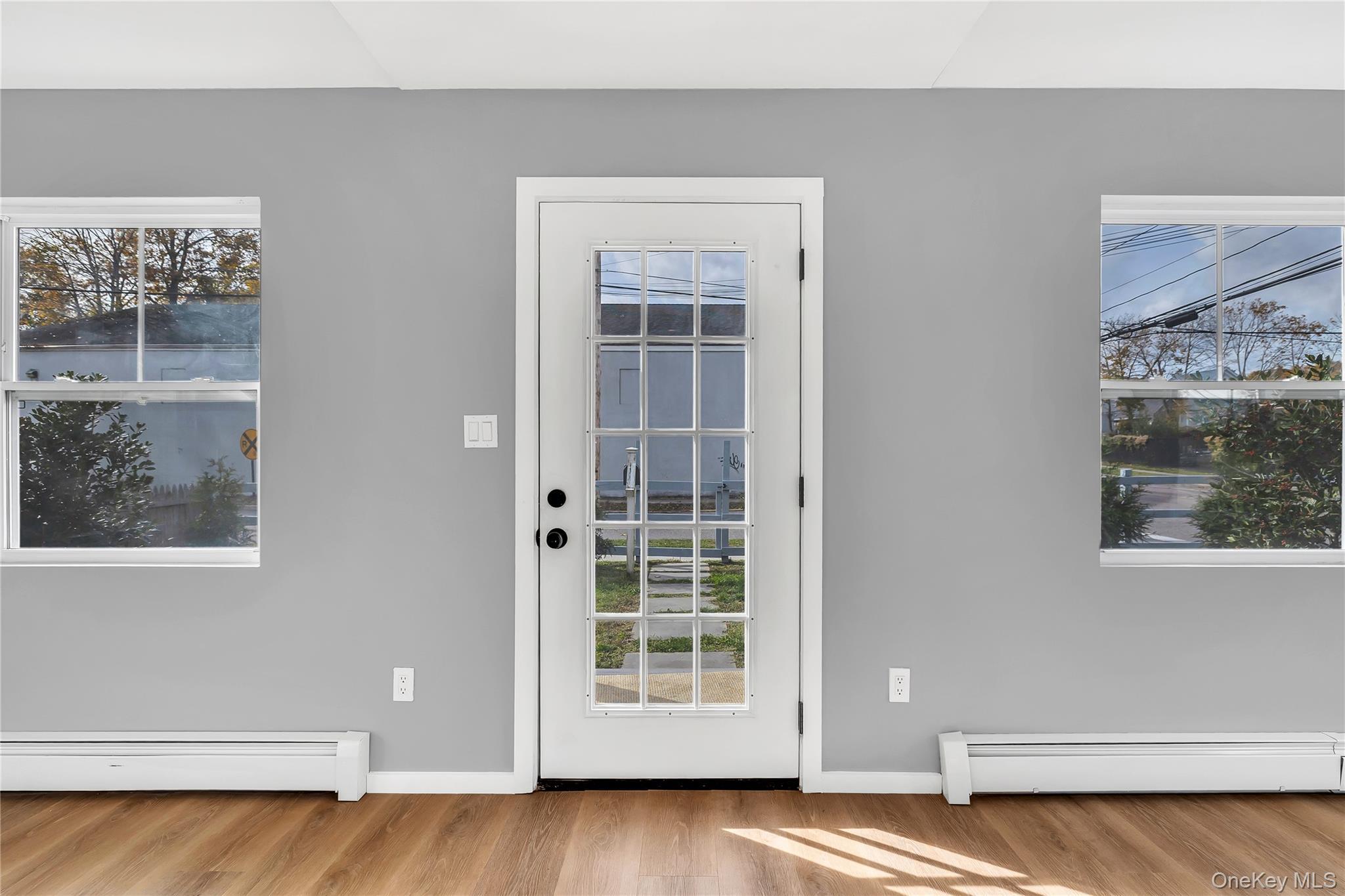 Single Family East  Suffolk County, NY 11901, MLS-933639-4