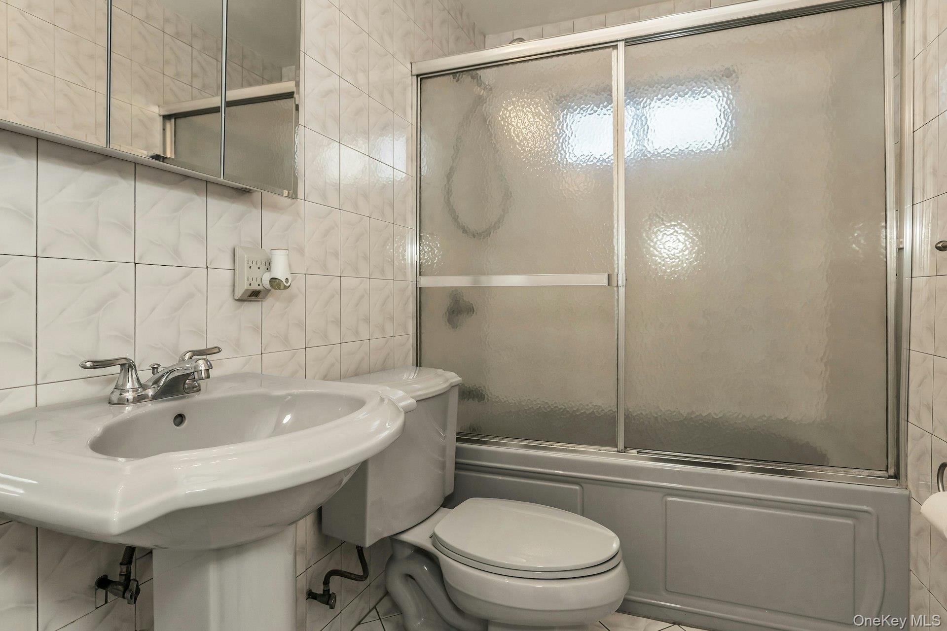 Single Family Alder  Nassau County, NY 11554, MLS-933708-11