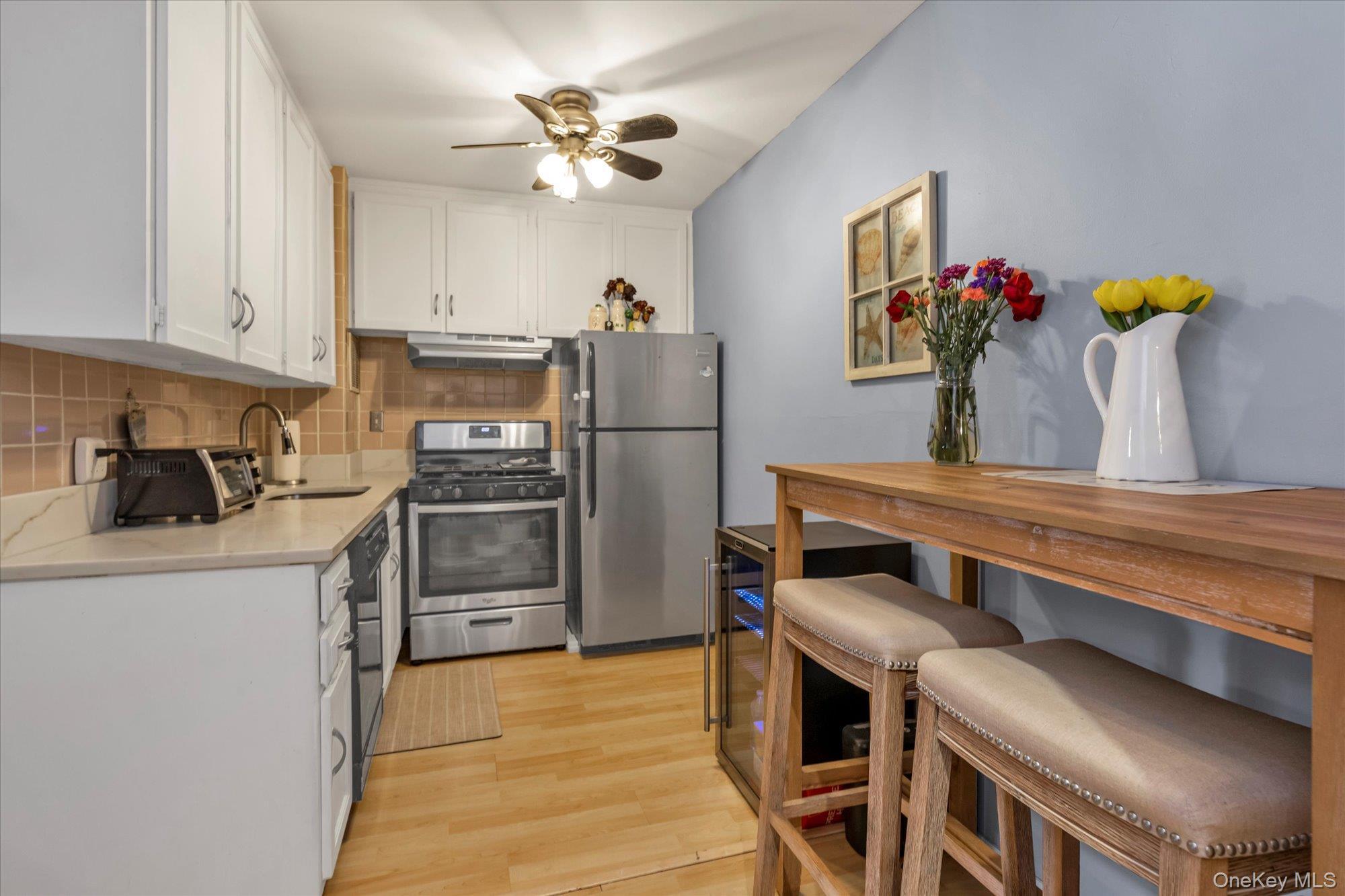 Coop Broadway  Nassau County, NY 11561, MLS-933735-10