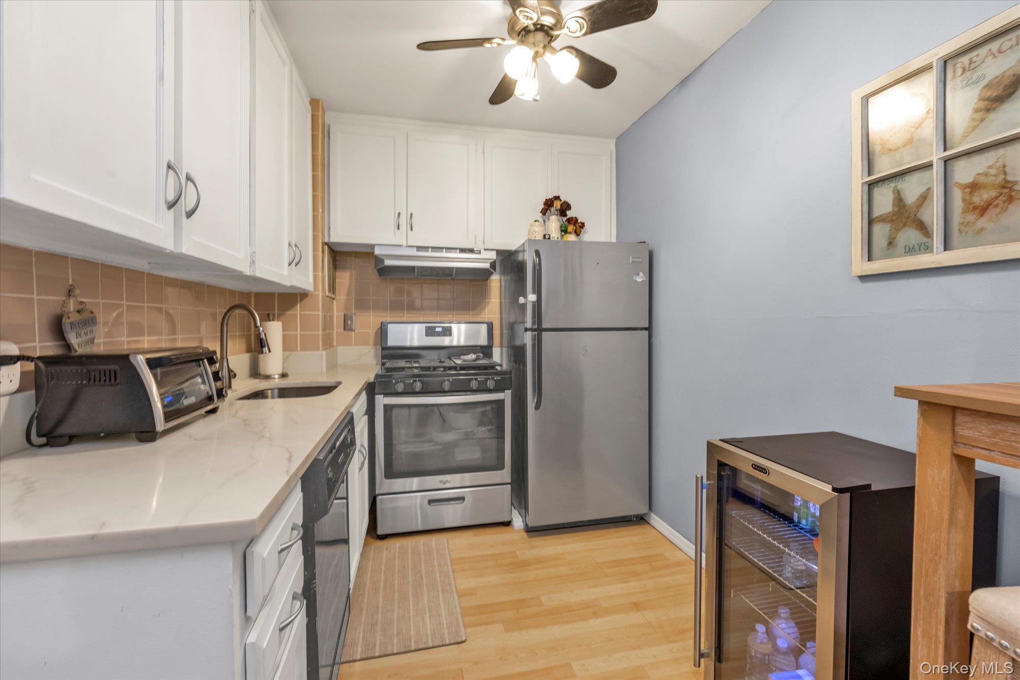 Coop Broadway  Nassau County, NY 11561, MLS-933735-9