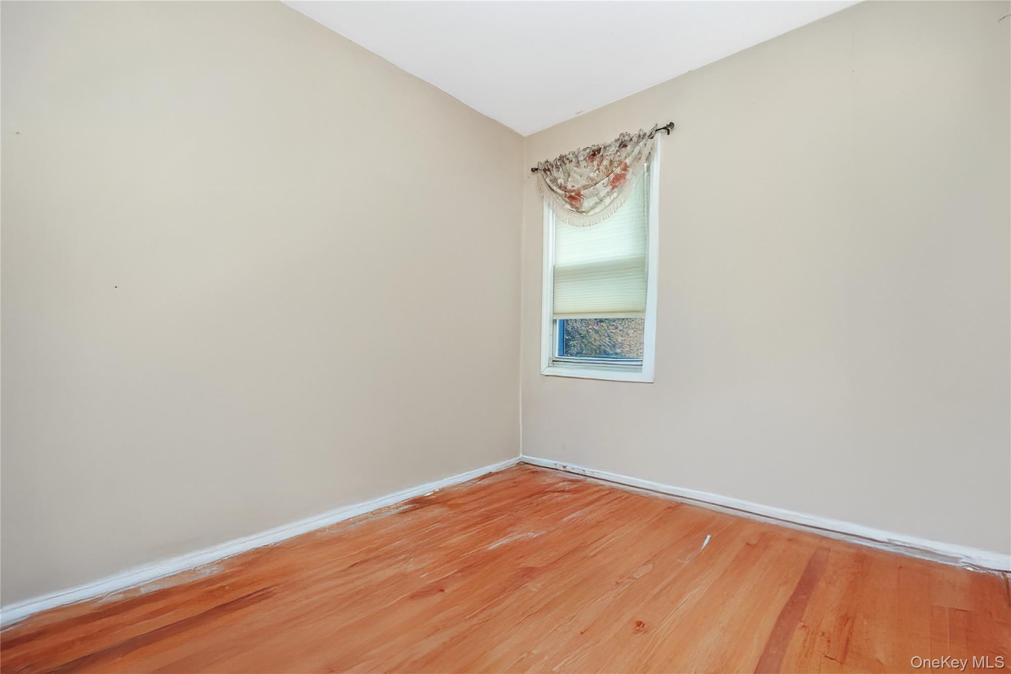 Single Family Lakeside  Suffolk County, NY 11961, MLS-933752-18