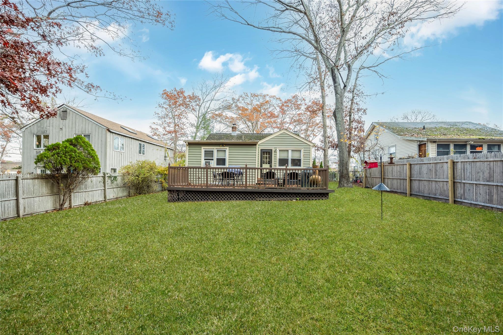 Single Family Lakeside  Suffolk County, NY 11961, MLS-933752-19