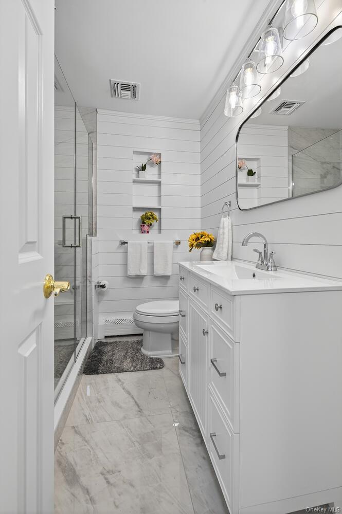 Single Family Claire Suffolk County, NY 11746, MLS-933757-25