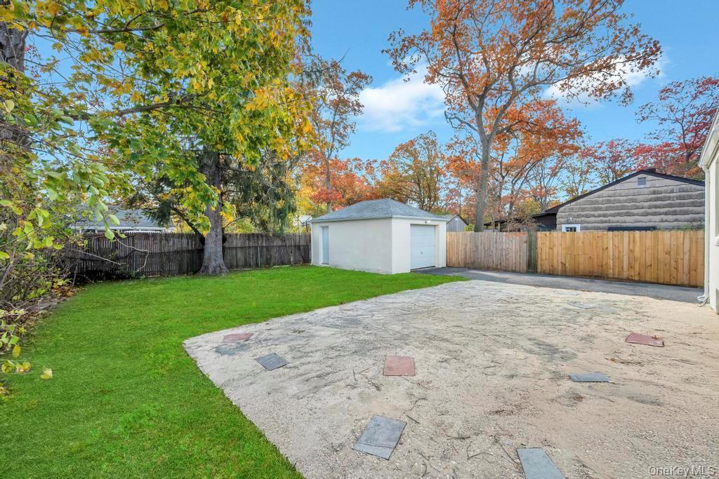 Single Family Connetquot  Suffolk County, NY 11722, MLS-933765-5