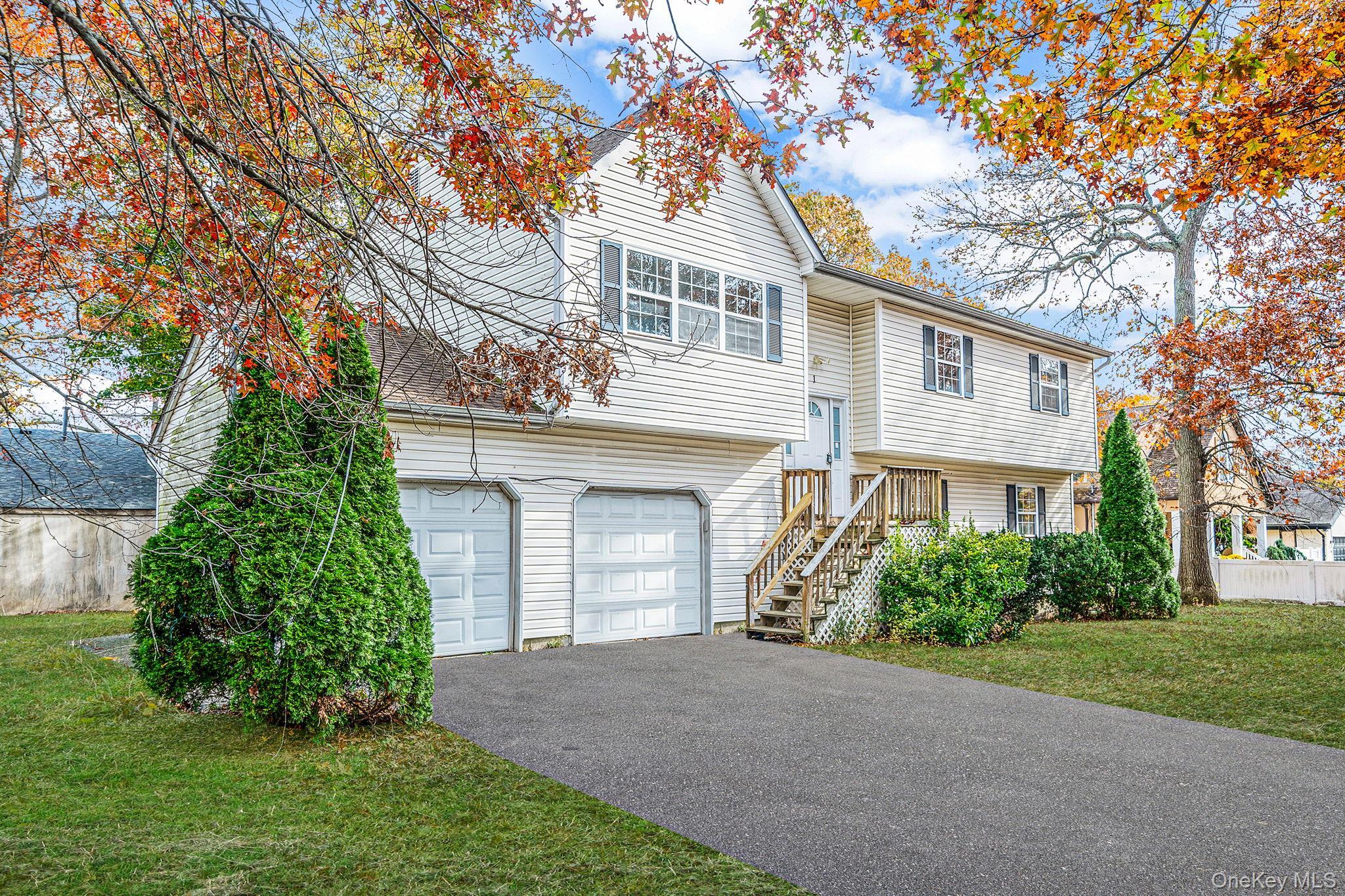 Single Family Wendy  Suffolk County, NY 11738, MLS-933787-2