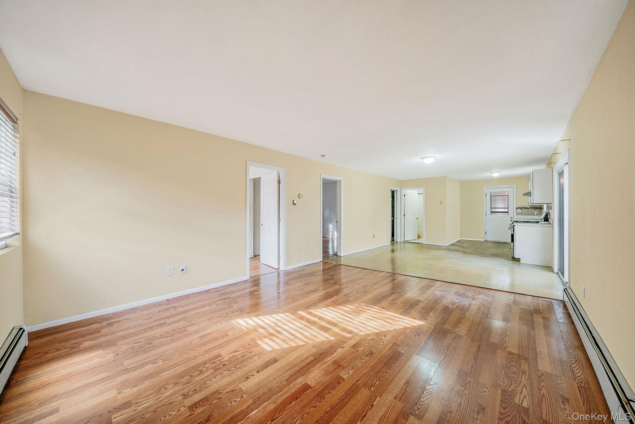 Single Family Wendy  Suffolk County, NY 11738, MLS-933787-28