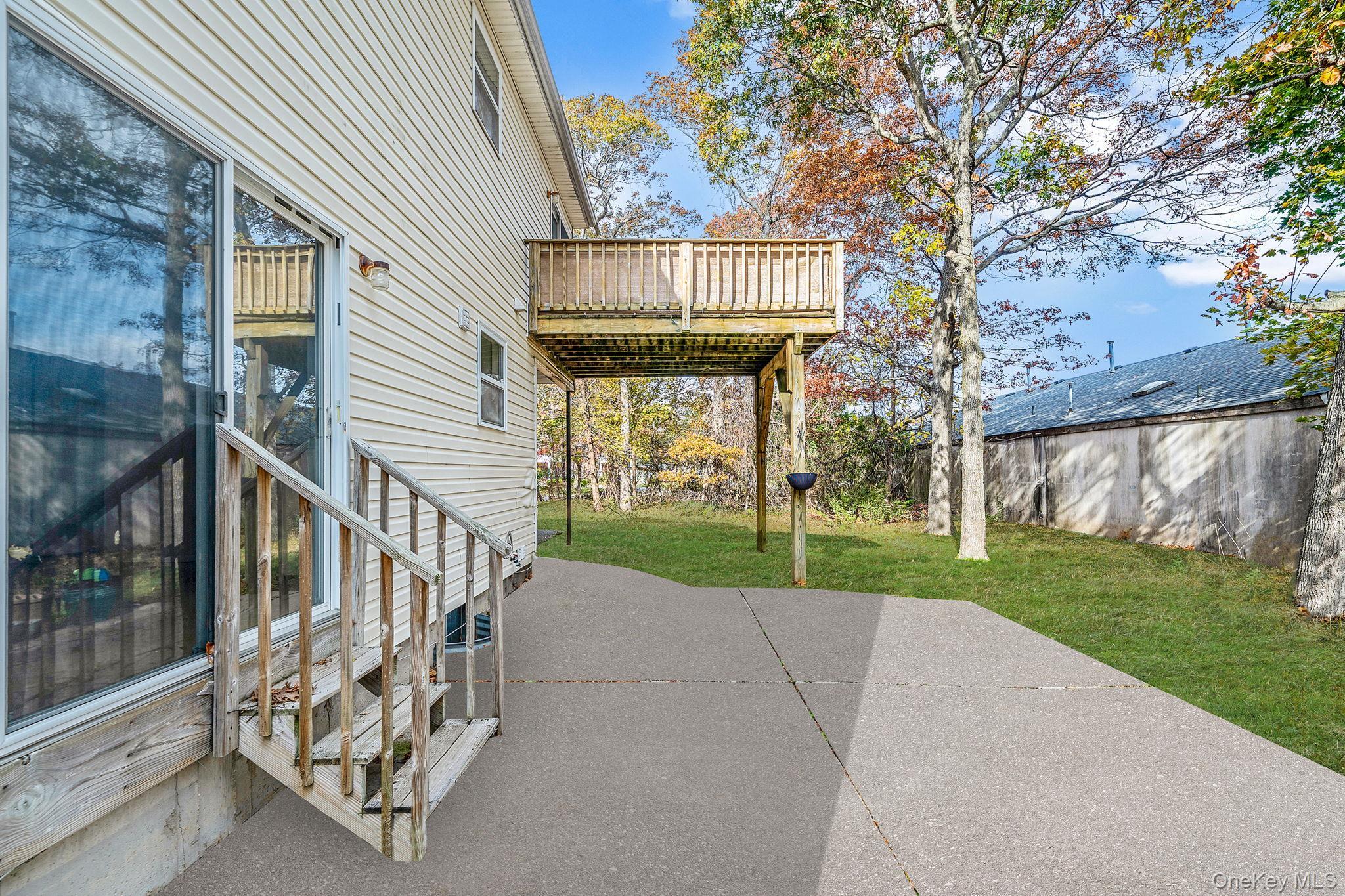 Single Family Wendy  Suffolk County, NY 11738, MLS-933787-8