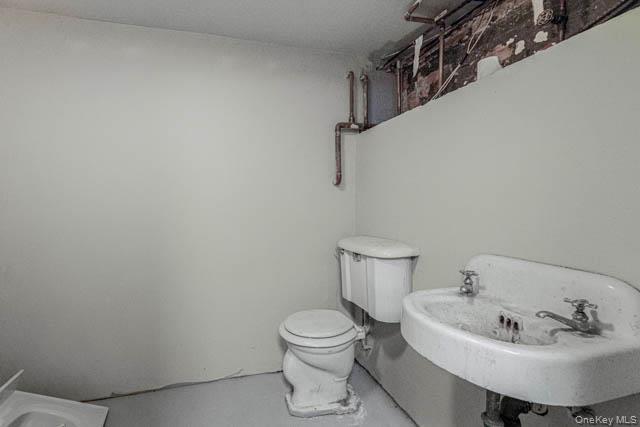 Single Family Waring Westchester County, NY 10703, MLS-933803-16