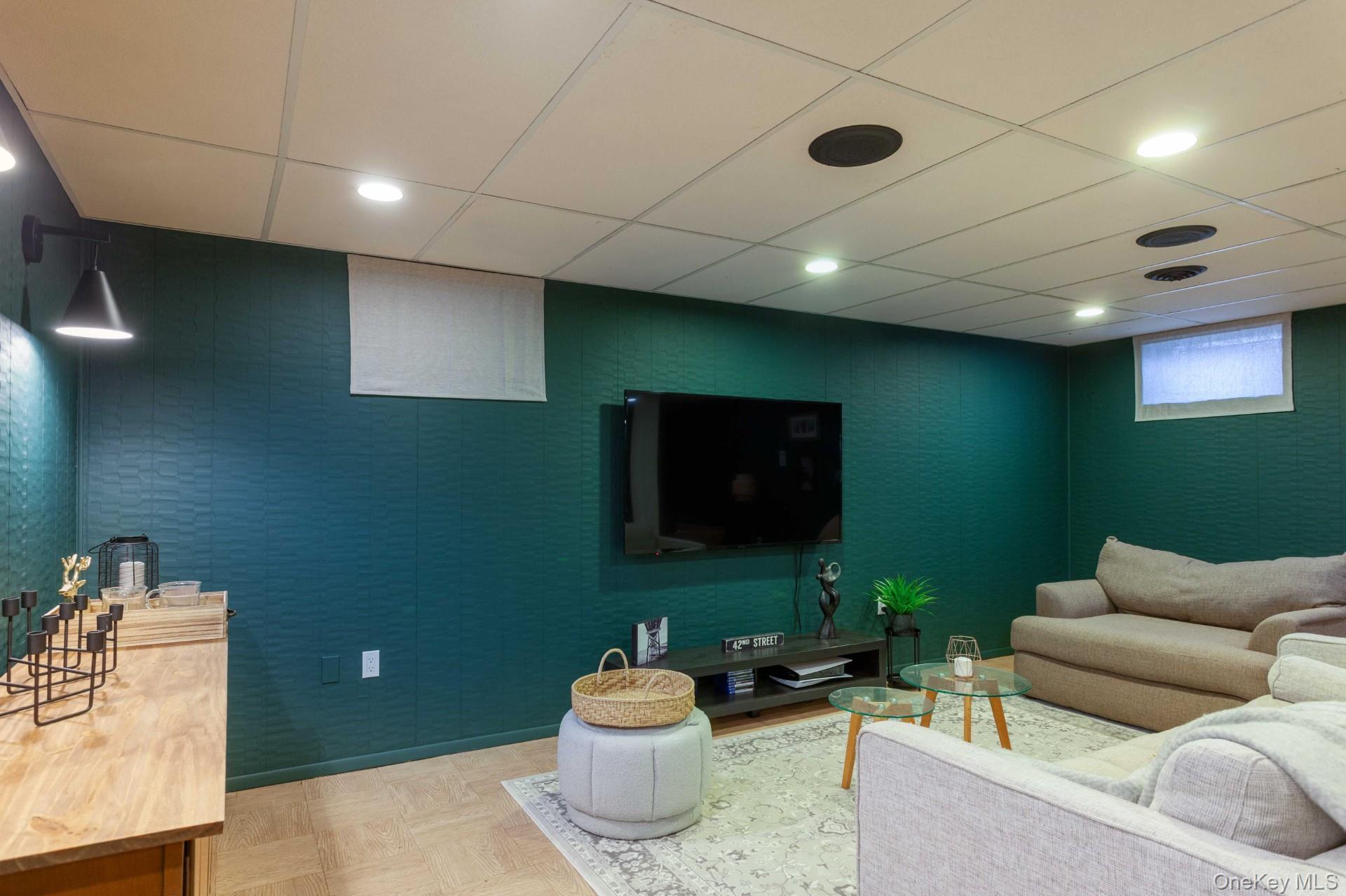 Single Family Old English Dutchess County, NY 12590, MLS-933808-13