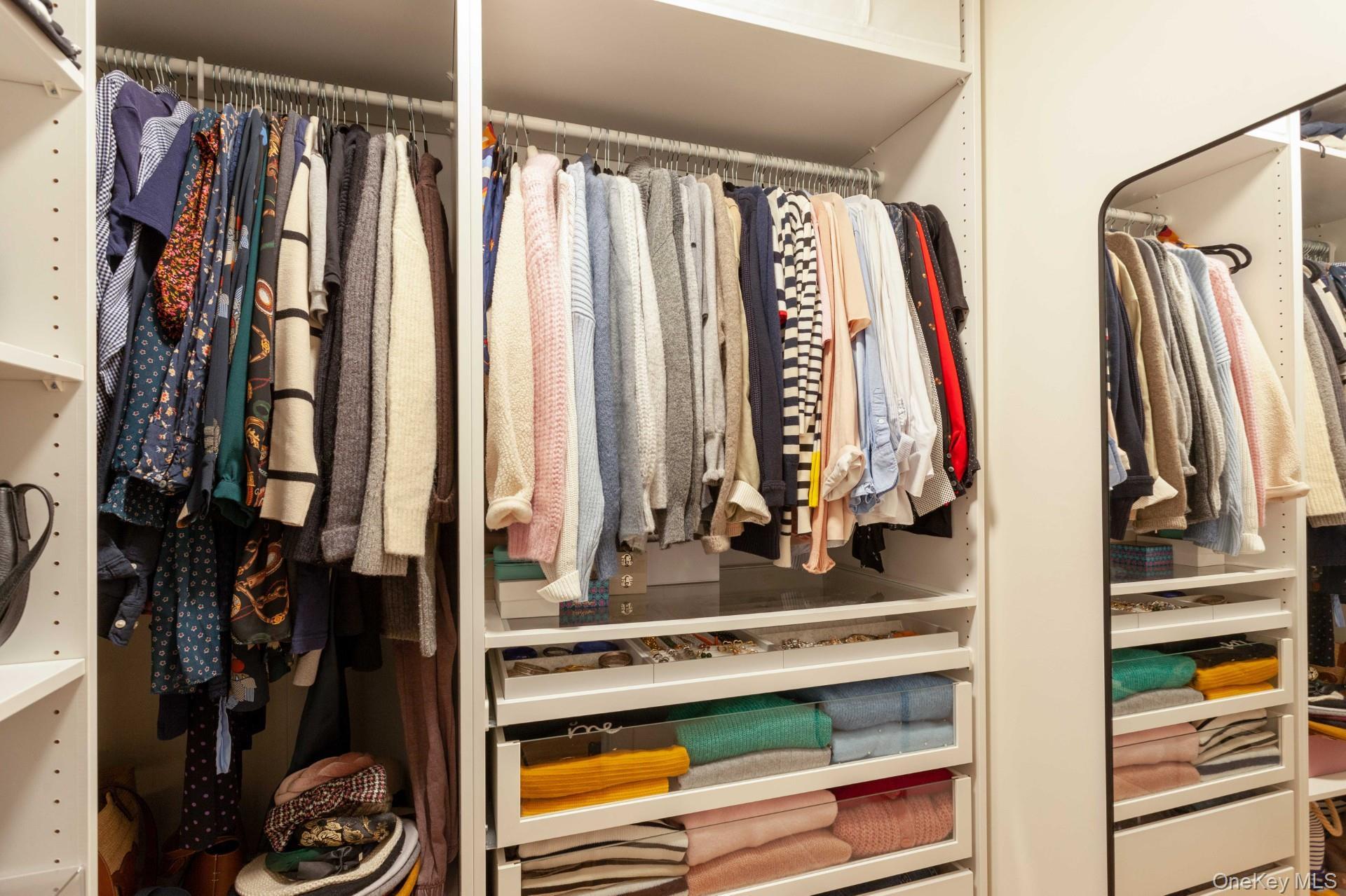 Single Family Old English Dutchess County, NY 12590, MLS-933808-17