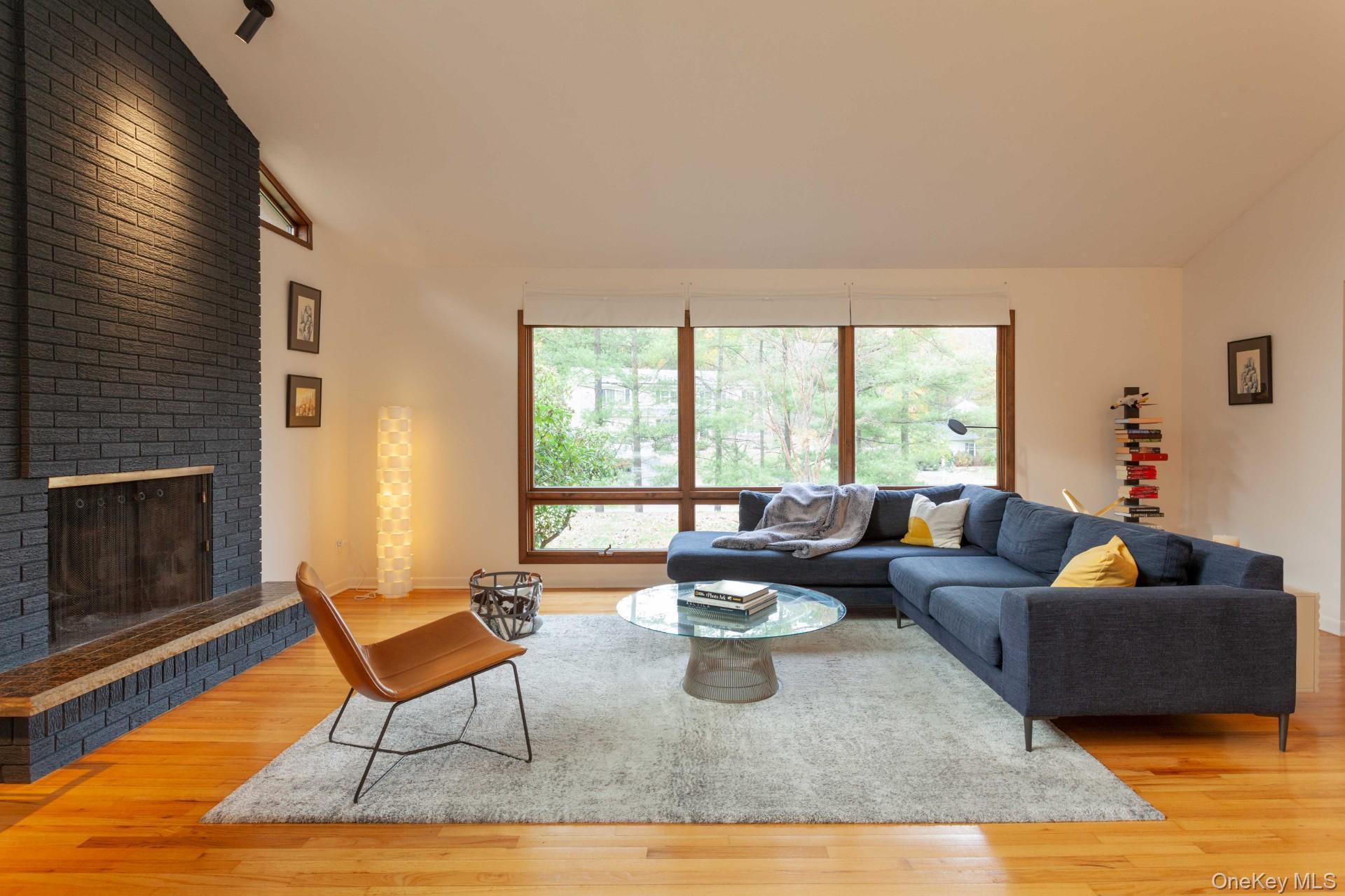 Single Family Old English Dutchess County, NY 12590, MLS-933808-6