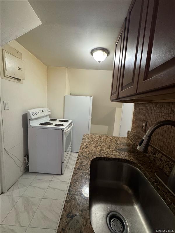 Single Family Remington  Queens, NY 11435, MLS-933811-6