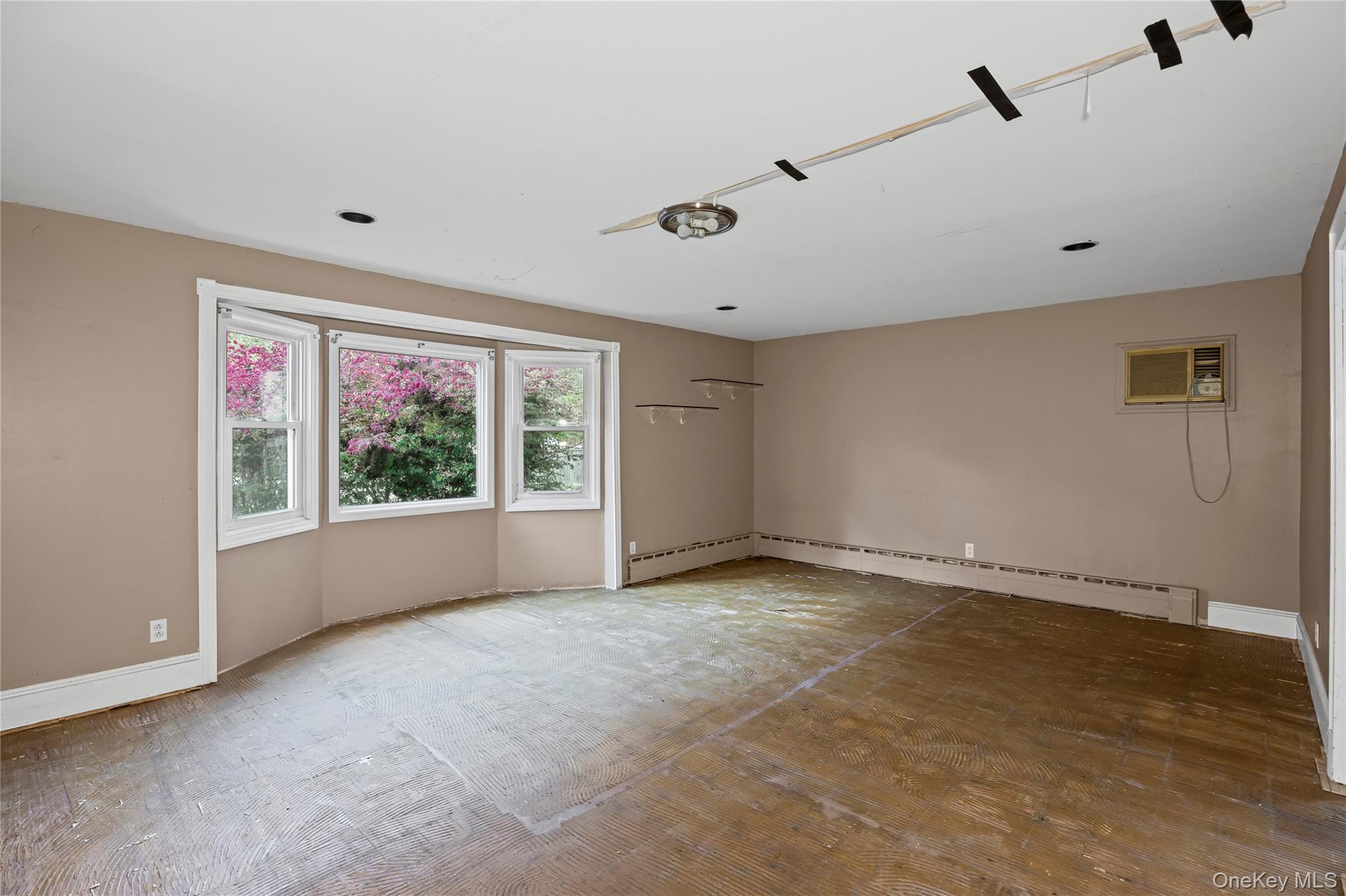 Single Family West  Suffolk County, NY 11953, MLS-933814-20