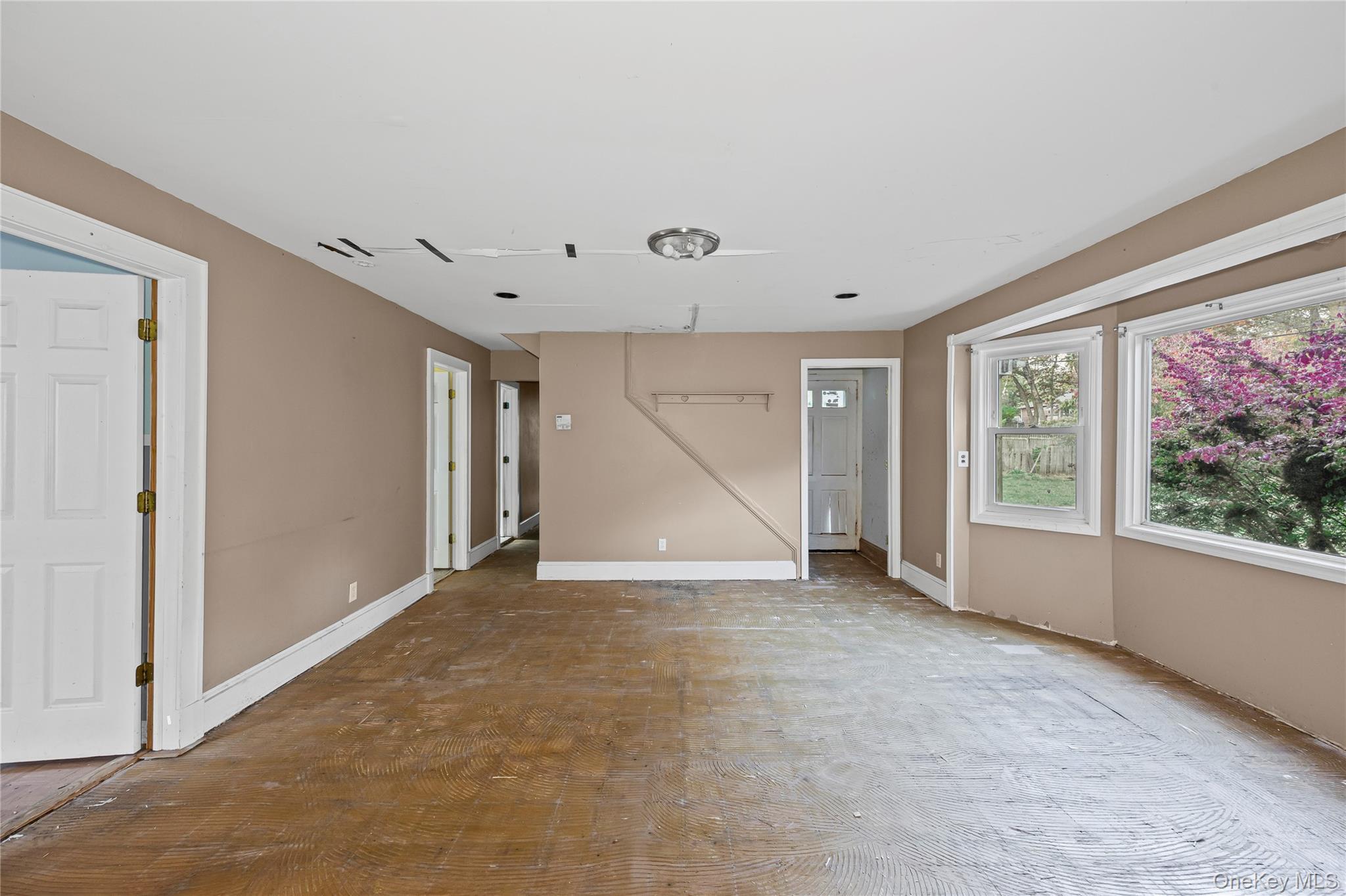 Single Family West  Suffolk County, NY 11953, MLS-933814-21