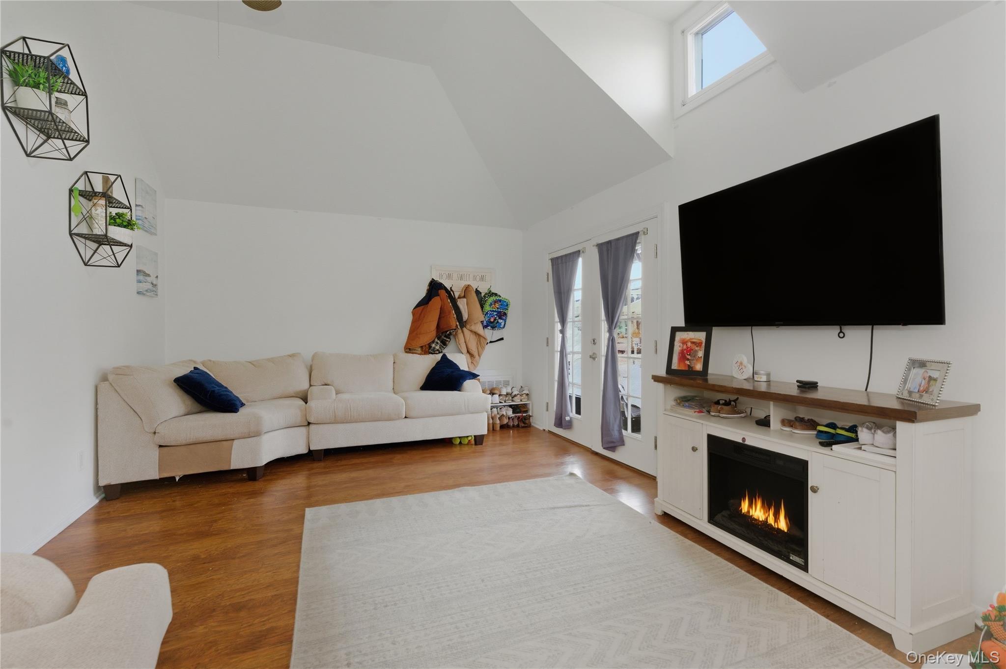 Single Family Connecticut Nassau County, NY 11561, MLS-933816-4