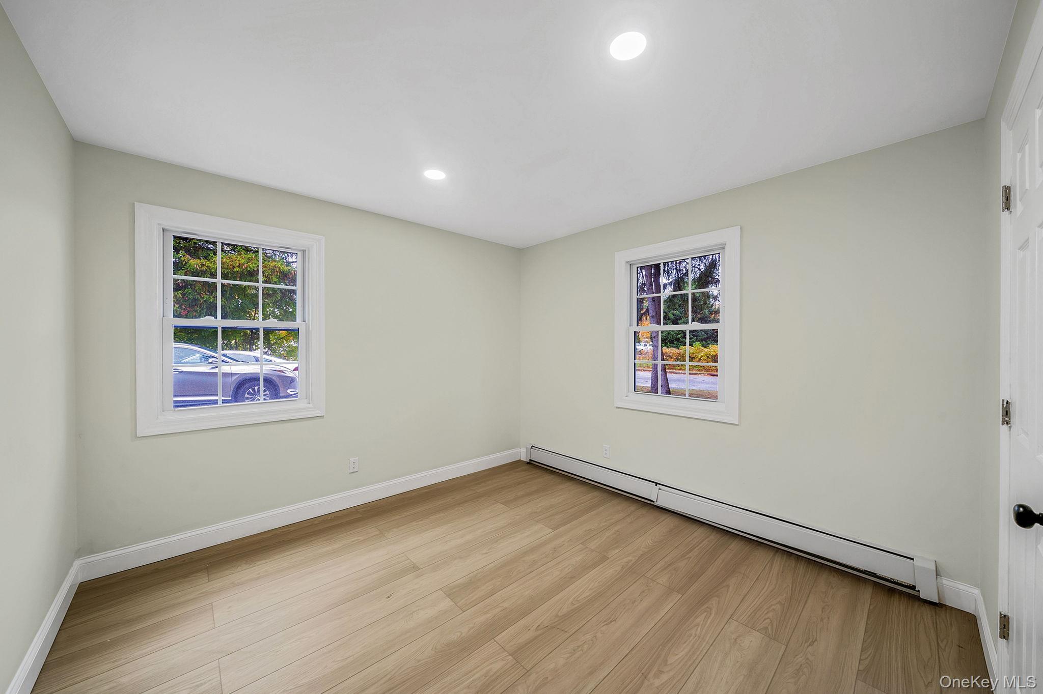 Single Family 7th Suffolk County, NY 11780, MLS-933822-21