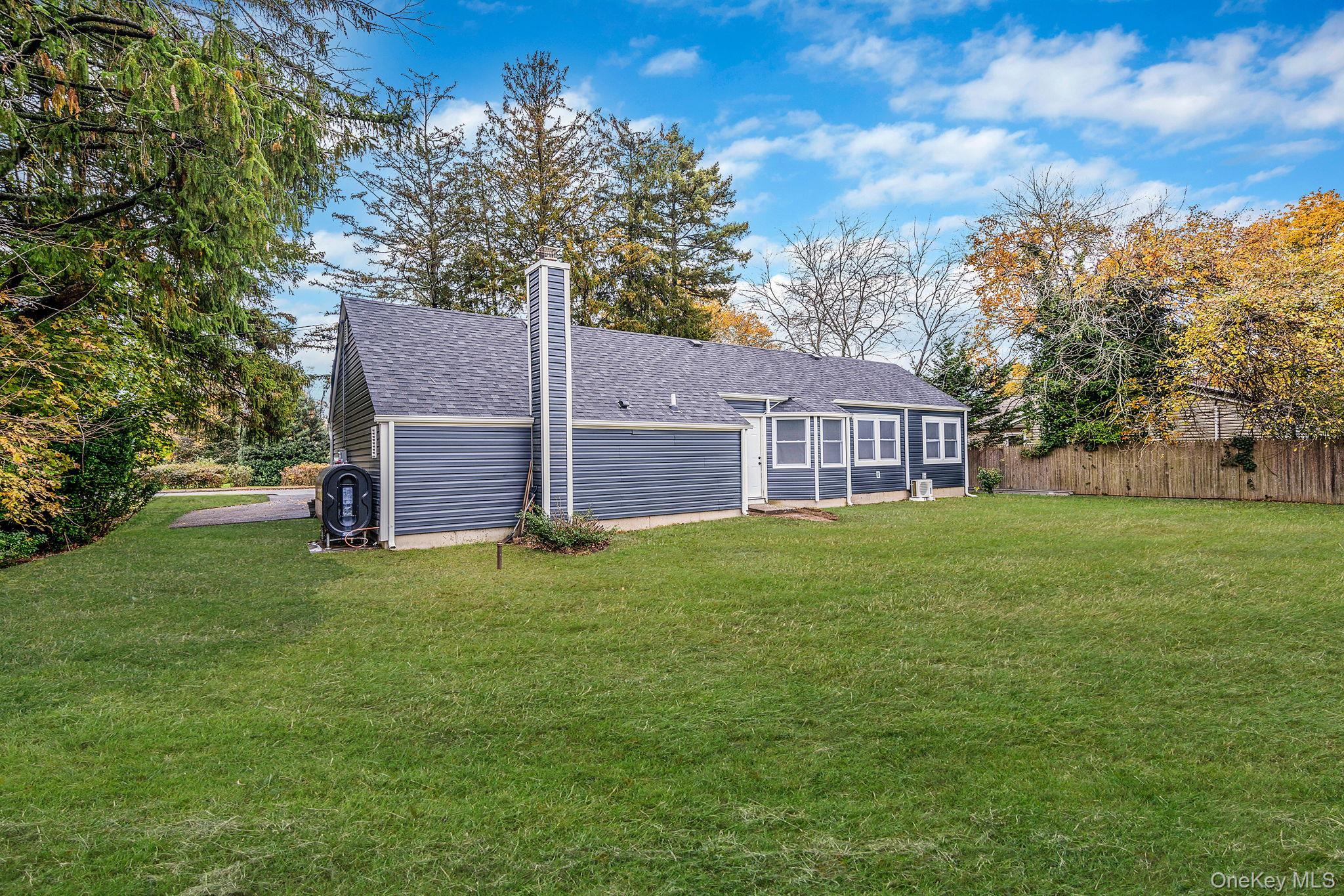 Single Family 7th  Suffolk County, NY 11780, MLS-933822-30