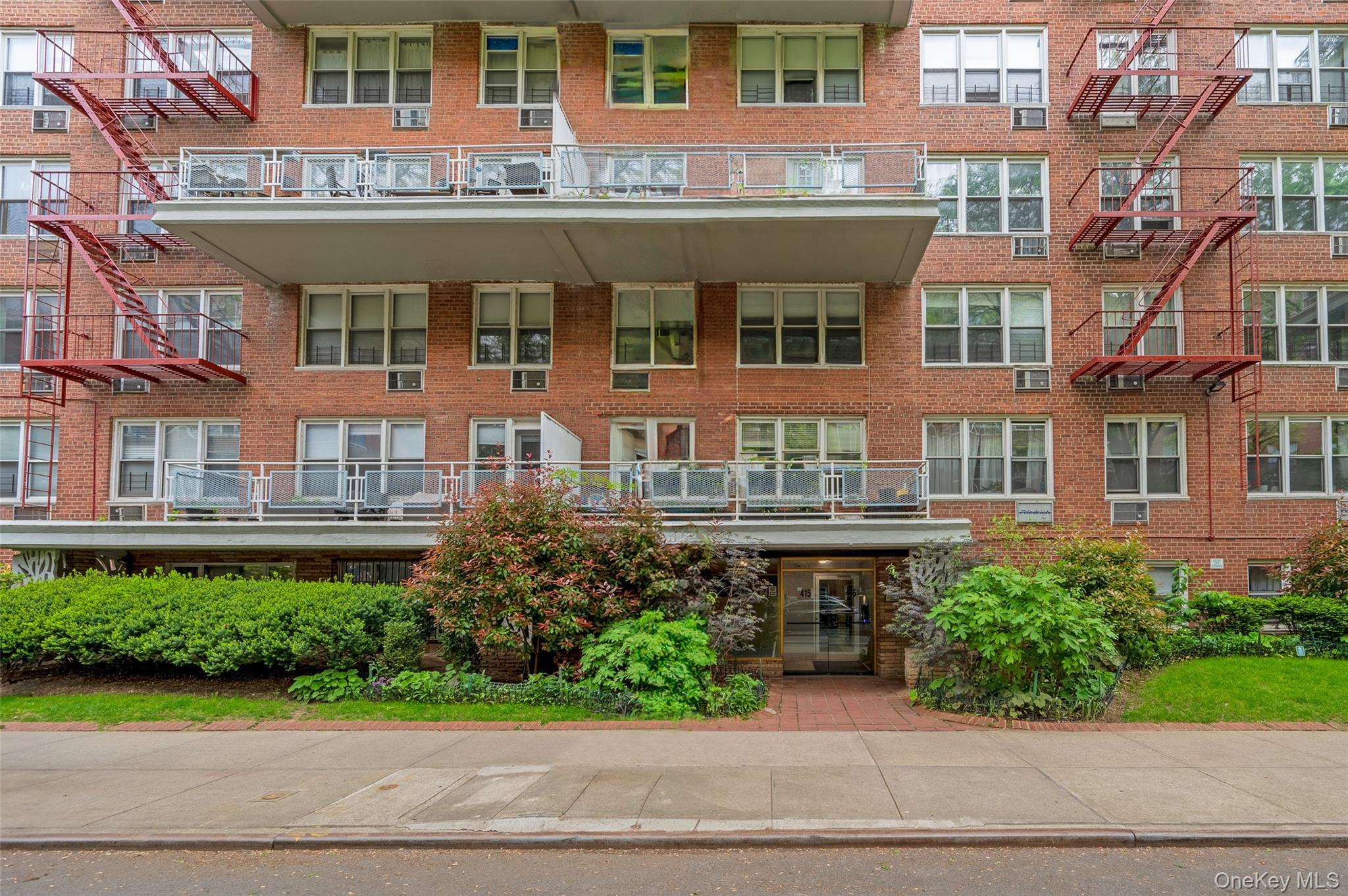 Coop Argyle  Brooklyn, NY 11218, MLS-933824-12