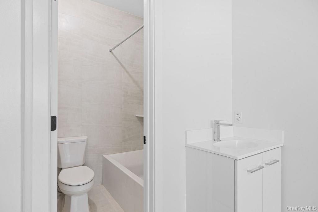 Condo Central  Rockland County, NY 10977, MLS-933827-13