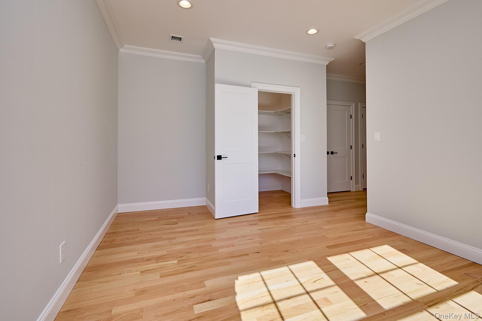 Single Family Fenimore Nassau County, NY 11710, MLS-933848-33