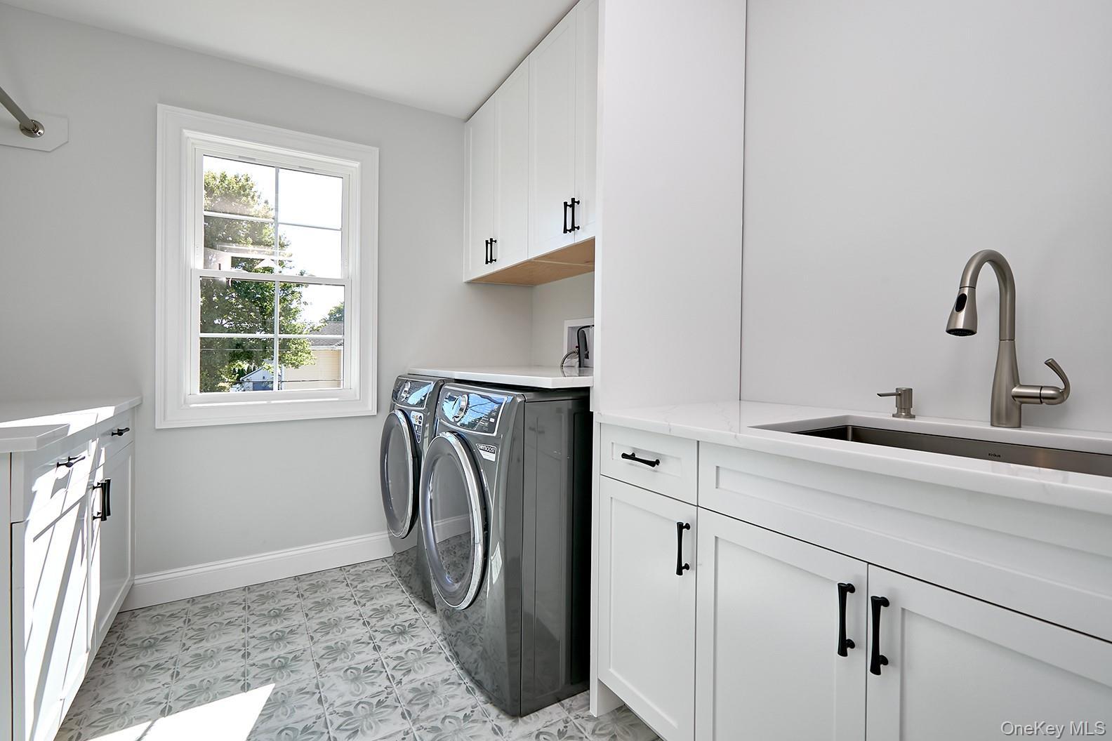 Single Family Fenimore Nassau County, NY 11710, MLS-933848-37