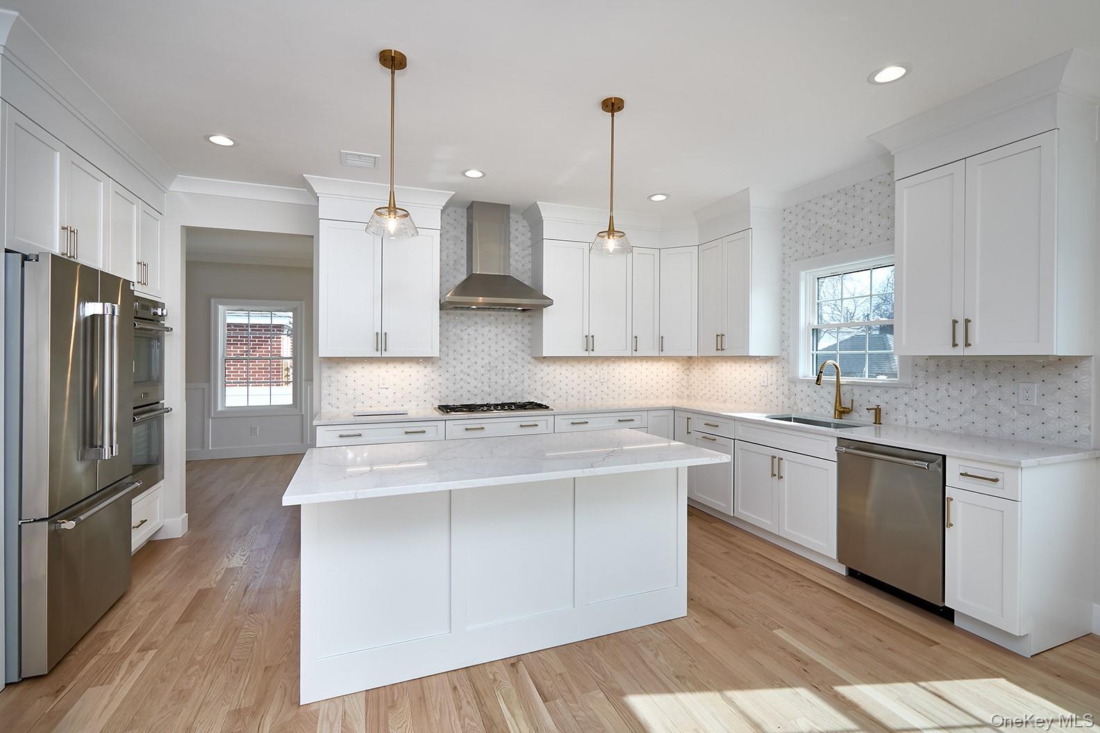 Single Family Fenimore Nassau County, NY 11710, MLS-933848-43