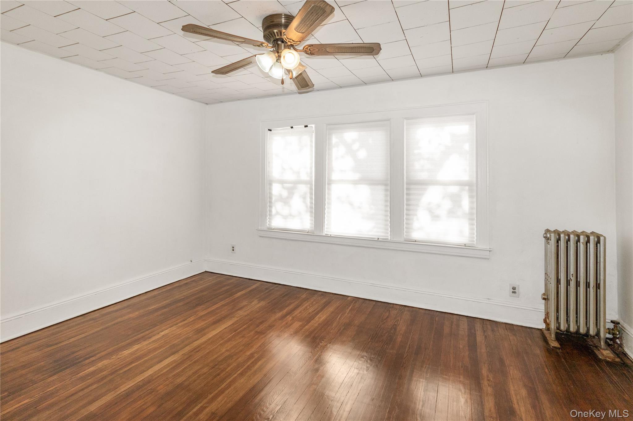 Single Family Van Wyck Queens, NY 11435, MLS-933857-14