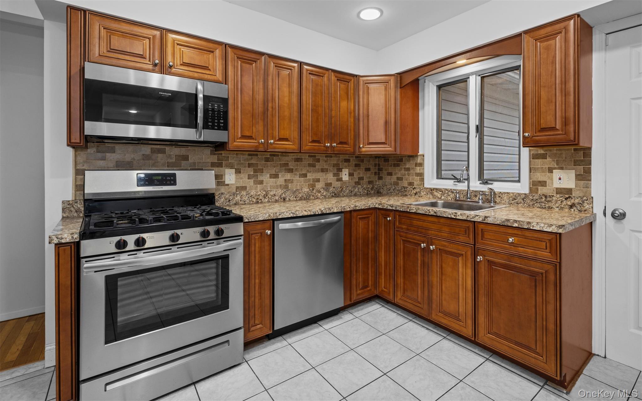 Single Family Pond Suffolk County, NY 11961, MLS-933864-18