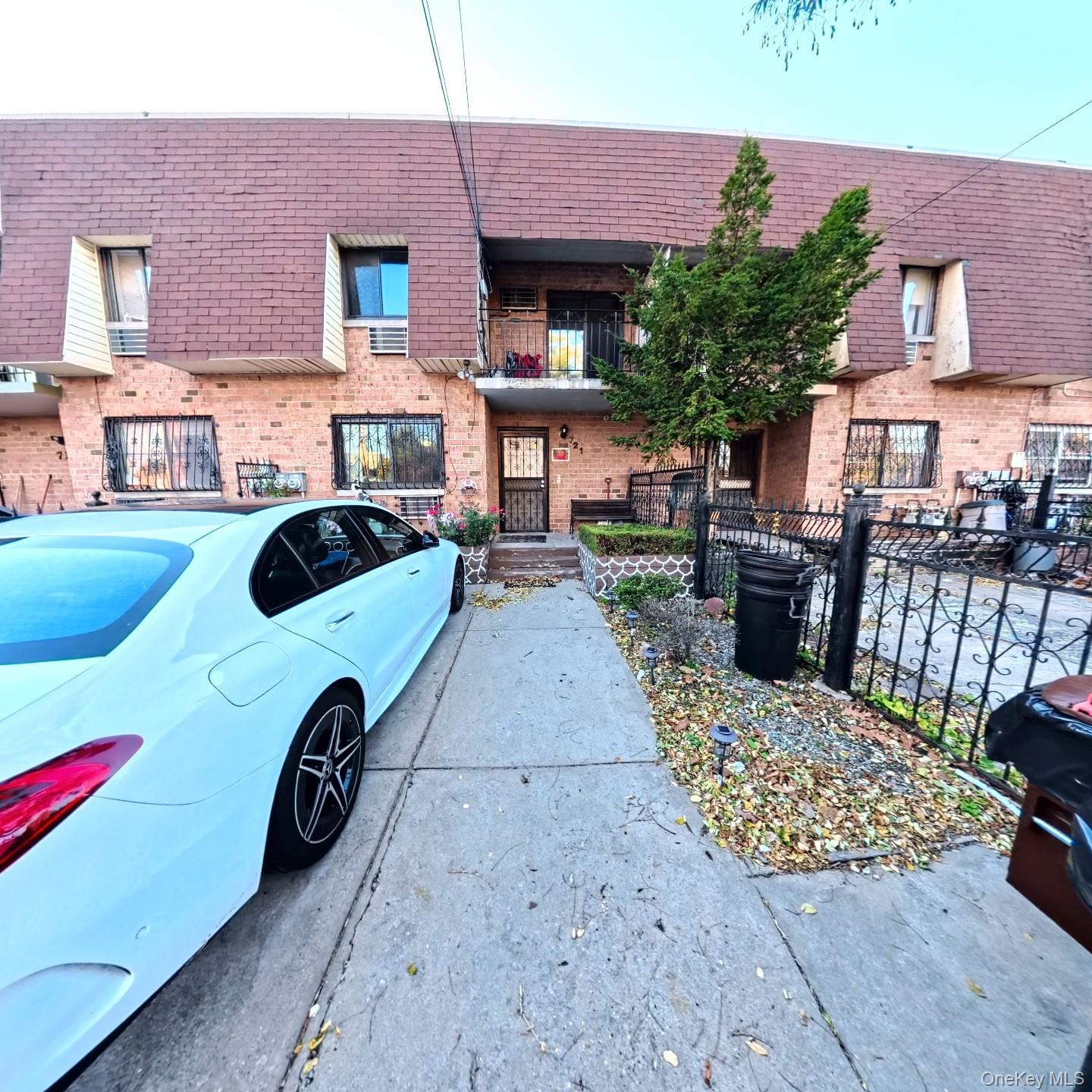 Single Family Thieriot  Bronx, NY 10473, MLS-933884-30