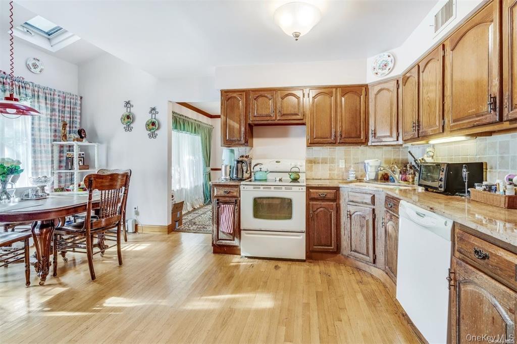 Single Family Route 25a Suffolk County, NY 11780, MLS-933897-3