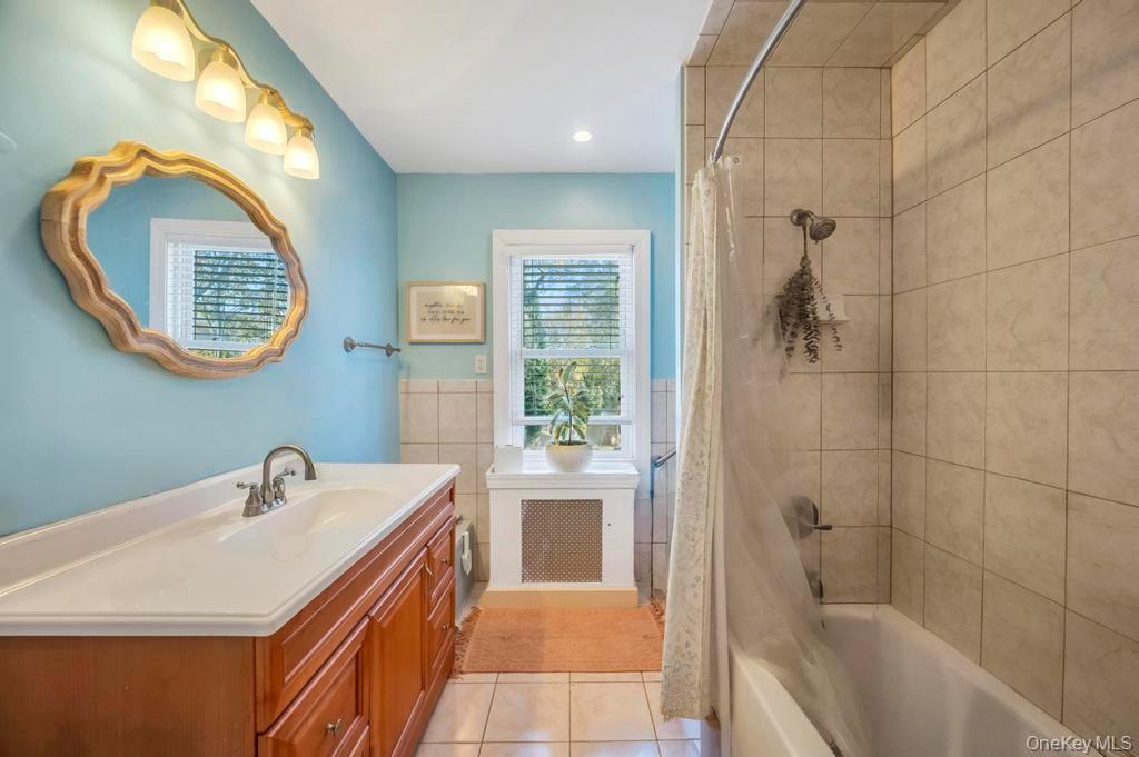 Single Family Cedar  Suffolk County, NY 11772, MLS-933902-22