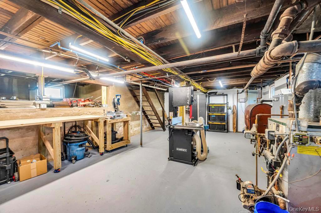 Single Family Cedar  Suffolk County, NY 11772, MLS-933902-24