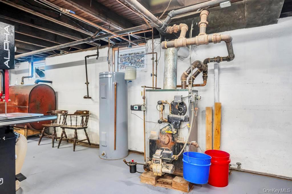 Single Family Cedar  Suffolk County, NY 11772, MLS-933902-25